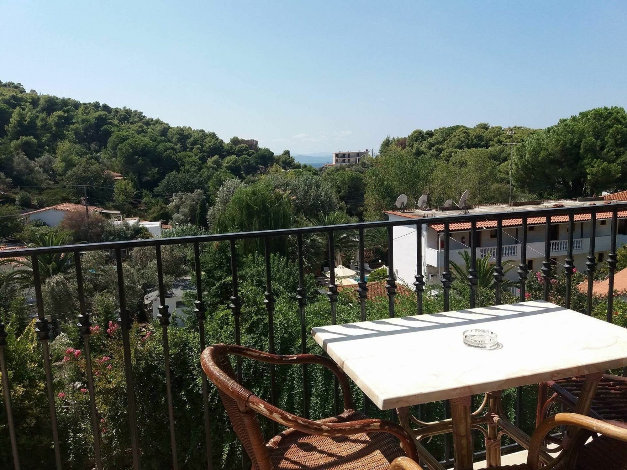 Vromolimnos Hermes Hotel מראה חיצוני תמונה